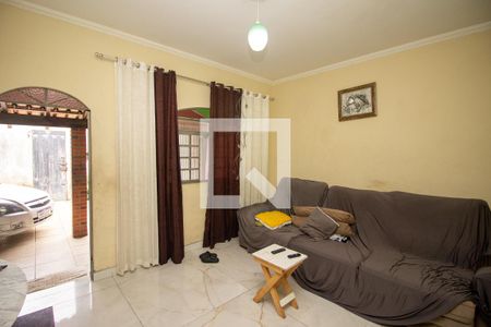 Sala de casa para alugar com 4 quartos, 360m² em Bom Jesus, Contagem