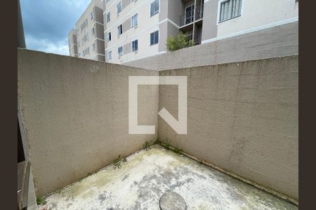 Quintal de casa de condomínio para alugar com 2 quartos, 58m² em Caucaia do Alto, Cotia