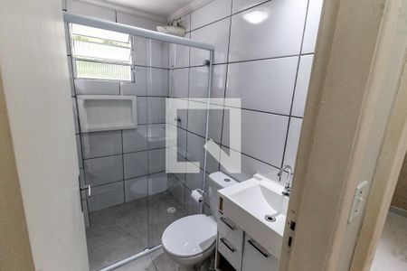 Banheiro de apartamento à venda com 2 quartos, 48m² em Chácara Agrindus, Taboão da Serra