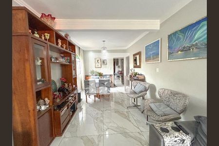 Casa à venda com 5 quartos, 266m² em Parque Recreio, Belo Horizonte