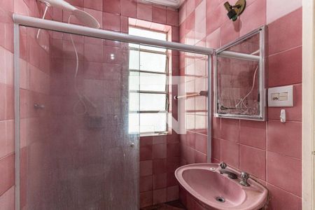 Banheiro de kitnet/studio para alugar com 1 quarto, 33m² em Higienópolis, São Paulo