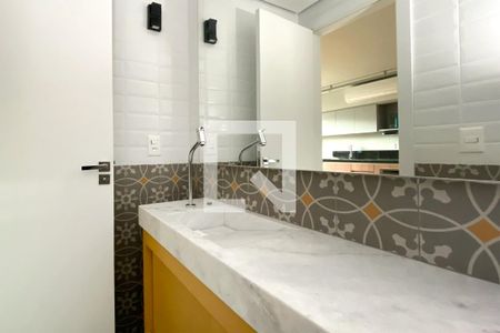 Lavabo de apartamento para alugar com 1 quarto, 49m² em Santa Tereza, Belo Horizonte