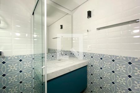 Banheiro de apartamento para alugar com 1 quarto, 49m² em Santa Tereza, Belo Horizonte