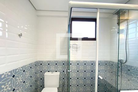 Banheiro de apartamento para alugar com 1 quarto, 49m² em Santa Tereza, Belo Horizonte