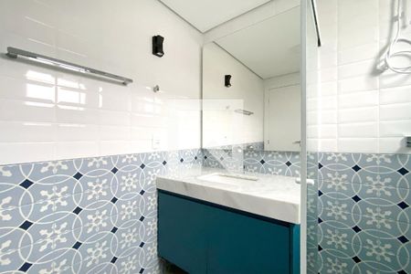 Banheiro de apartamento para alugar com 1 quarto, 49m² em Santa Tereza, Belo Horizonte