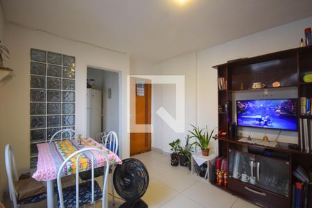 Sala de apartamento para alugar com 2 quartos, 50m² em Camorim, Rio de Janeiro