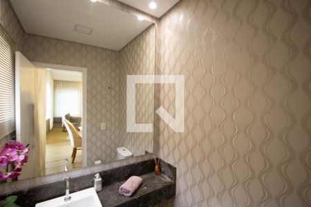 Lavabo de casa de condomínio para alugar com 4 quartos, 240m² em Vila Albertina, São Paulo