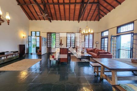 Sala de casa à venda com 3 quartos, 250m² em Catete, Rio de Janeiro