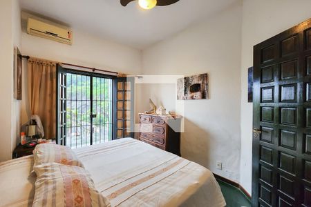 Quarto de casa à venda com 3 quartos, 250m² em Catete, Rio de Janeiro