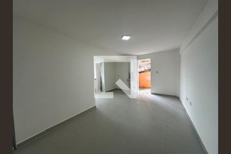 Sala/Cozinha de casa para alugar com 1 quarto, 70m² em Jardim Silveira, Barueri
