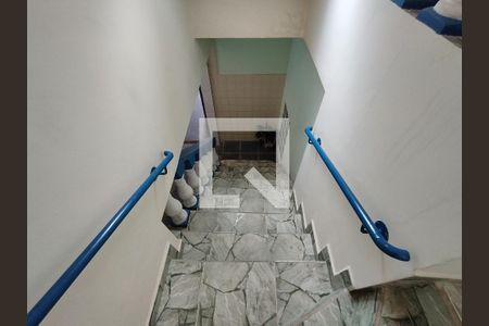 Escada de casa de condomínio à venda com 5 quartos, 234m² em São João Climaco, São Paulo