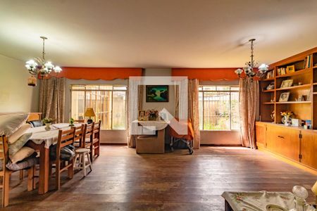 Casa à venda com 4 quartos, 362m² em Conjunto Residencial Jardim Canaa, São Paulo