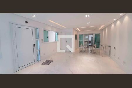 Casa para alugar com 3 quartos, 340m² em Umuarama, Osasco