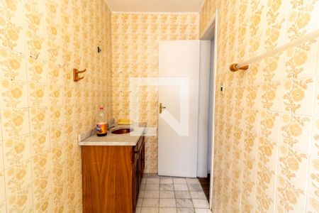 Banheiro de apartamento à venda com 2 quartos, 52m² em Glória, Porto Alegre