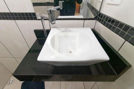 Lavabo de casa para alugar com 2 quartos, 100m² em Jardim Japao, São Paulo