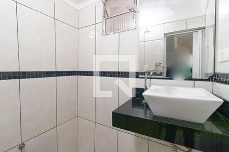 Lavabo de casa para alugar com 2 quartos, 100m² em Jardim Japao, São Paulo