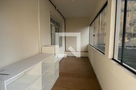 Varanda de casa para alugar com 4 quartos, 160m² em Jardim Vinte E Cinco de Agosto, Duque de Caxias