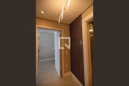 Corredor de apartamento para alugar com 3 quartos, 200m² em Alphaville Empresarial, Barueri