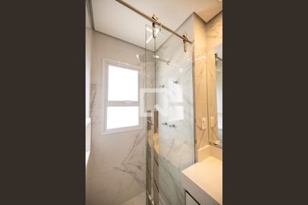 Banheiro Suite 1 de apartamento para alugar com 3 quartos, 200m² em Alphaville Empresarial, Barueri