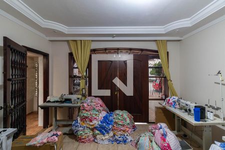 Casa 1 - Sala de casa à venda com 8 quartos, 960m² em Parque Cisper, São Paulo