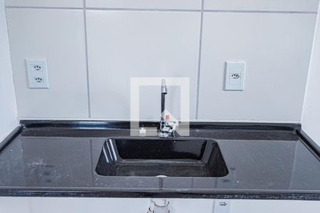 Sala, cozinha e área de serviço de apartamento à venda com 2 quartos, 39m² em Vila Barreto, São Paulo