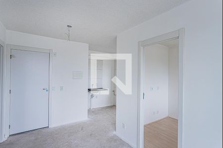 Sala, cozinha e área de serviço de apartamento à venda com 2 quartos, 39m² em Vila Barreto, São Paulo