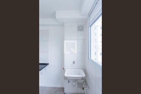 Sala, cozinha e área de serviço de apartamento à venda com 2 quartos, 39m² em Vila Barreto, São Paulo