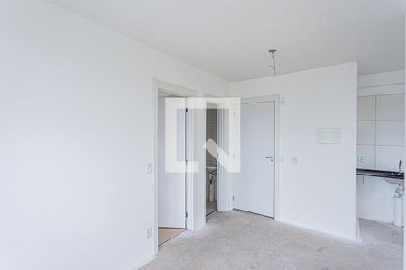 Sala, cozinha e área de serviço de apartamento à venda com 2 quartos, 39m² em Vila Barreto, São Paulo