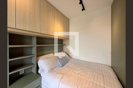 Quarto de kitnet/studio à venda com 1 quarto, 27m² em Santo Amaro, São Paulo
