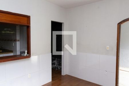 Sala de casa para alugar com 3 quartos, 130m² em Guaratiba, Rio de Janeiro