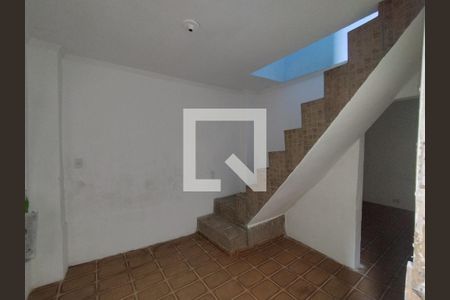 Sala de casa para alugar com 3 quartos, 70m² em Parque Bristol, São Paulo