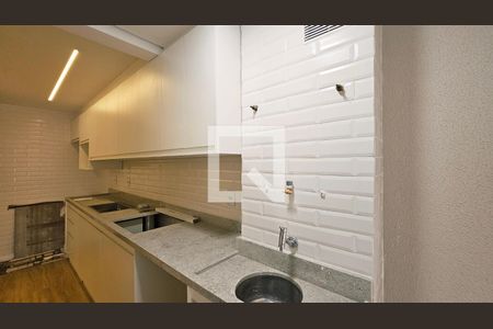 Cozinha e Área de Serviço de apartamento à venda com 2 quartos, 59m² em Parque da Represa, Jundiaí