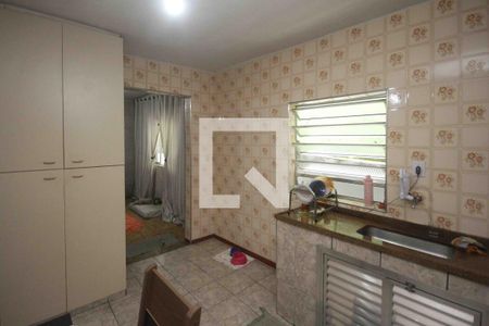 Casa para alugar com 5 quartos, 200m² em Jardim Colorado, São Paulo