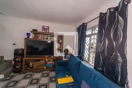 Sala de casa à venda com 4 quartos, 224m² em Vila Mesquita, São Paulo