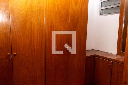 Closet de casa de condomínio para alugar com 4 quartos, 100m² em Jardim Marajoara, São Paulo