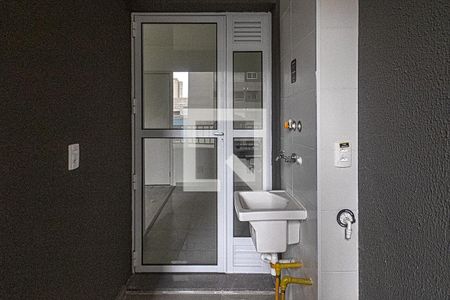 sacada e área de serviço_3 de apartamento para alugar com 2 quartos, 42m² em Vila Vermelha, São Paulo