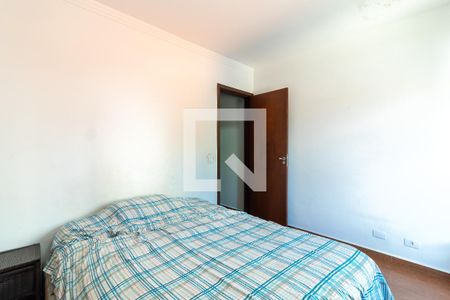 Suíte de casa de condomínio à venda com 3 quartos, 200m² em Conjunto Residencial Santa Terezinha, São Paulo