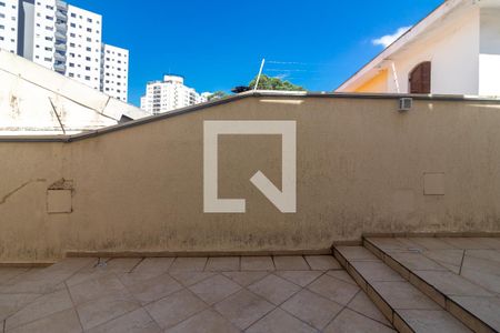 Sala de Estar - Vista de casa de condomínio à venda com 3 quartos, 200m² em Conjunto Residencial Santa Terezinha, São Paulo