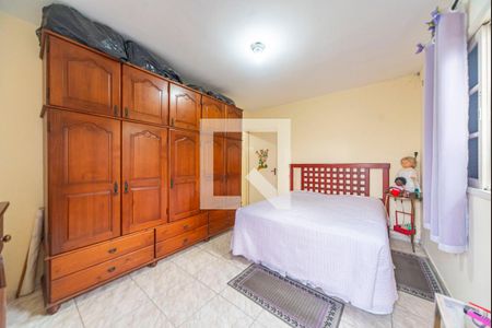 Quarto 1 de casa à venda com 2 quartos, 259m² em Condomínio Maracanã, Santo André