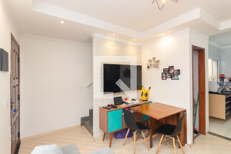 Sala de casa de condomínio para alugar com 3 quartos, 60m² em Vila Regina, São Paulo