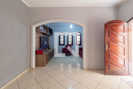 Sala de casa para alugar com 4 quartos, 210m² em Parque Paineiras, São Paulo