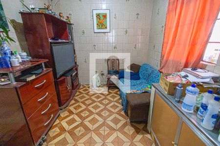 Sala de TV de casa à venda com 3 quartos, 400m² em São Bernardo, Belo Horizonte