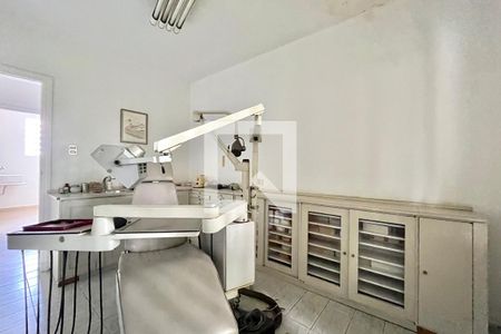 Quarto 2 de casa para alugar com 3 quartos, 350m² em Planalto Paulista, São Paulo