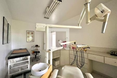 Quarto 1 de casa para alugar com 3 quartos, 350m² em Planalto Paulista, São Paulo