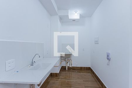 Sala, cozinha e área de serviço de apartamento à venda com 2 quartos, 36m² em Jardim Pereira Leite, São Paulo