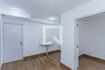 Sala, cozinha e área de serviço de apartamento à venda com 2 quartos, 36m² em Jardim Pereira Leite, São Paulo