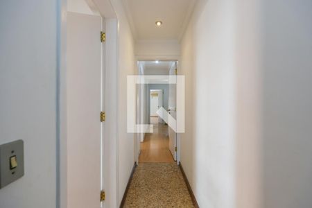 Corredor de apartamento à venda com 4 quartos, 365m² em Jardim Fonte do Morumbi, São Paulo