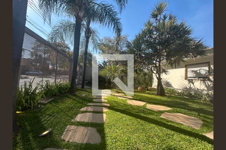 Casa para alugar com 4 quartos, 548m² em Garças, Belo Horizonte