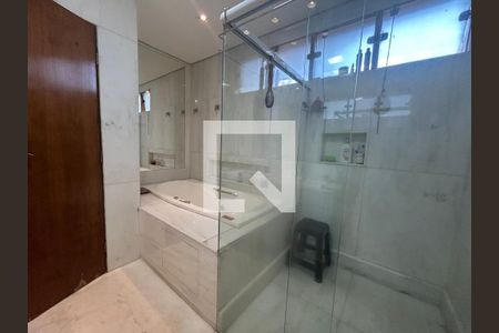 Casa para alugar com 4 quartos, 548m² em Garças, Belo Horizonte