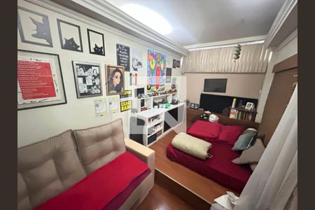 Quarto de casa para alugar com 5 quartos, 360m² em Ouro Preto, Belo Horizonte